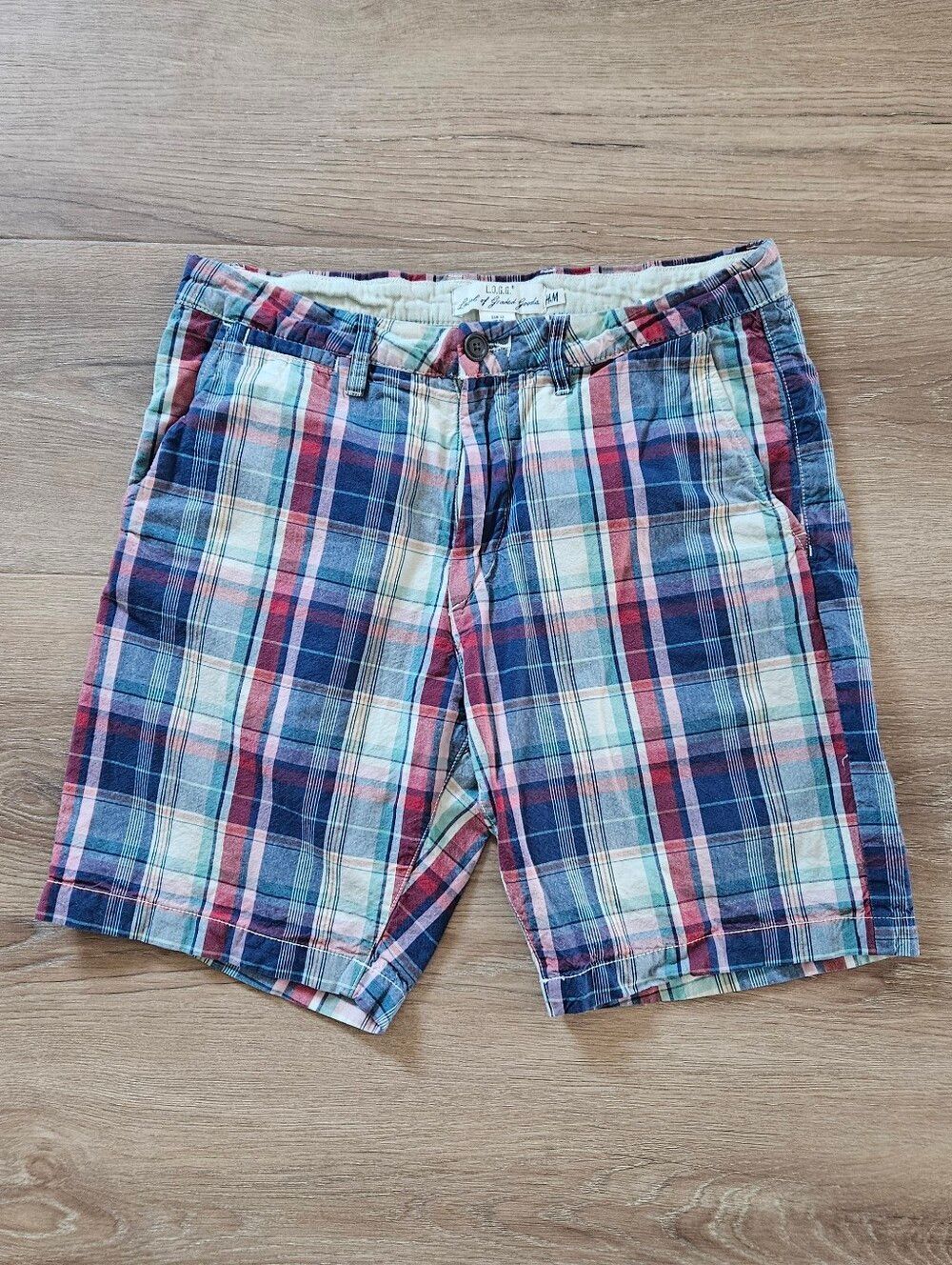 H&M Men's Red Blue and White Plaid Shorts Size 32